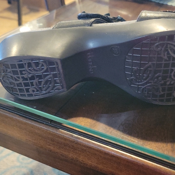 Dansko sandals. Used but in good condition - Picture 2 of 4